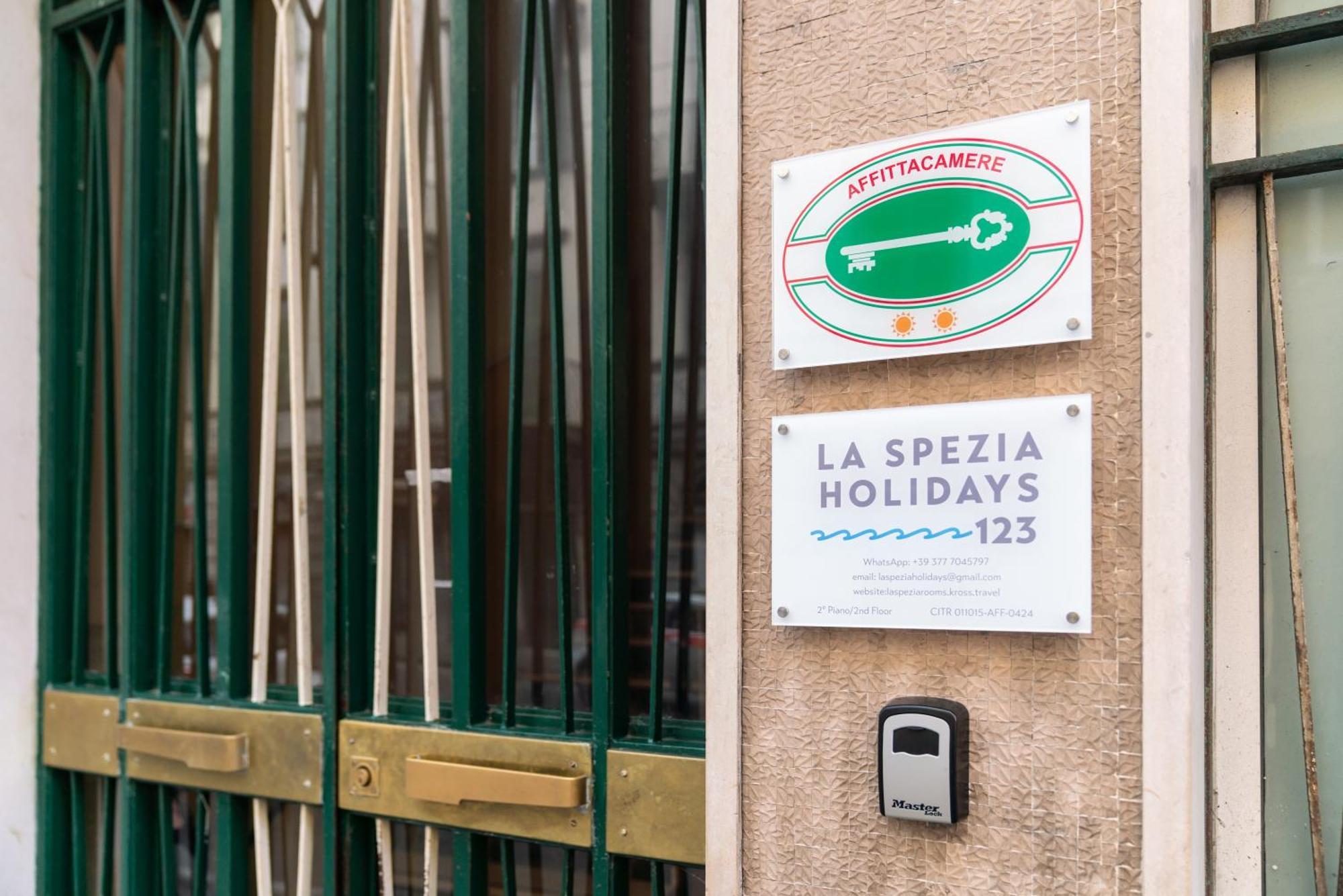 La Spezia Holidays 123 Екстер'єр фото